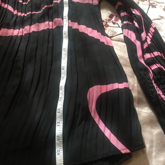 SOLD: Catherines Dress-U-II by Sharon Top - Picture 5 of 8